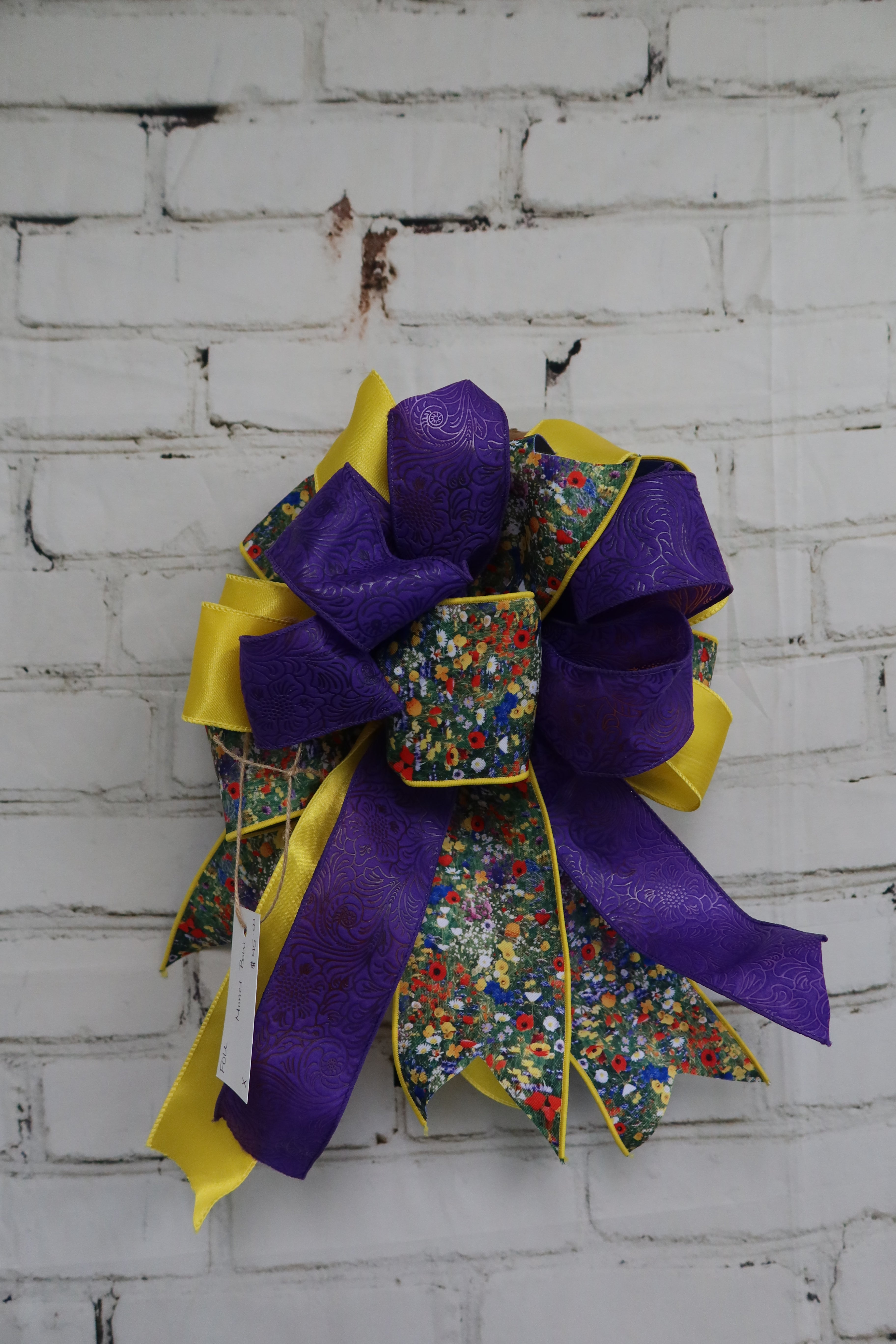 Monet Bow